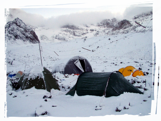 Camping Extreme Camping in the snow